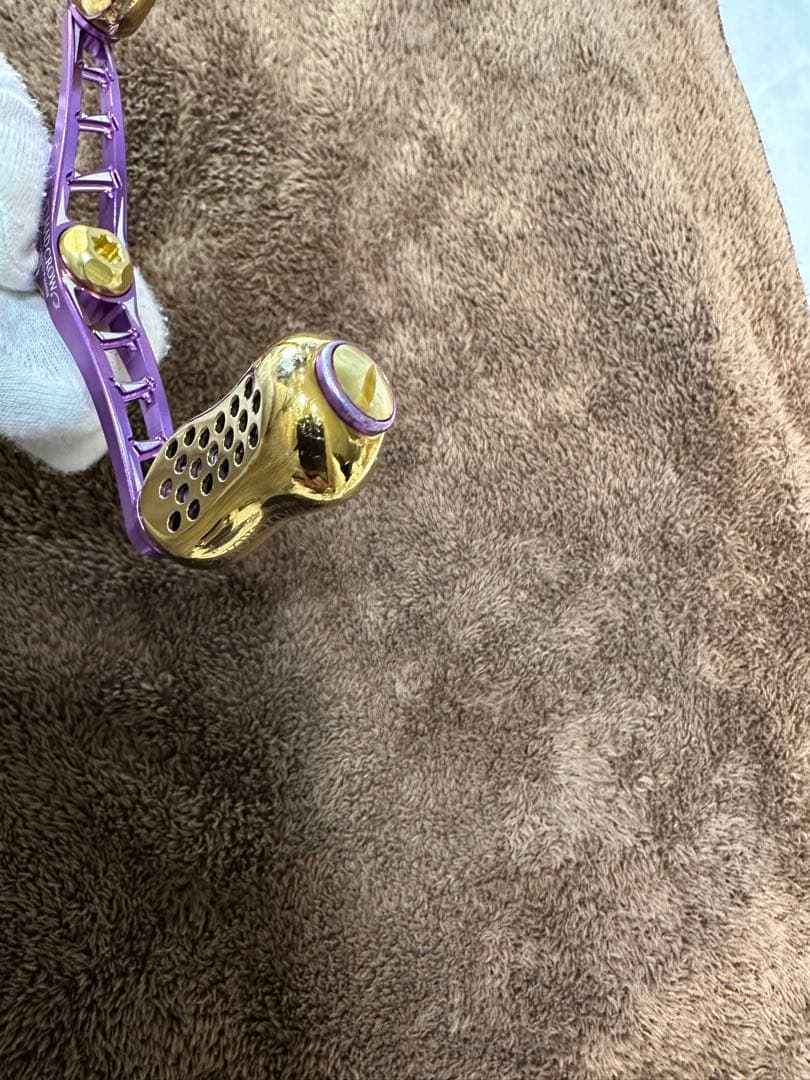 希少限定品MAD CROW 100+ カスタムバランサーシマノダイワ用です