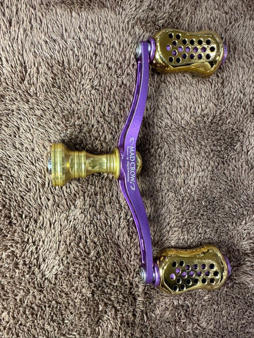 希少限定品MAD CROW 100+ カスタムバランサーシマノダイワ用です