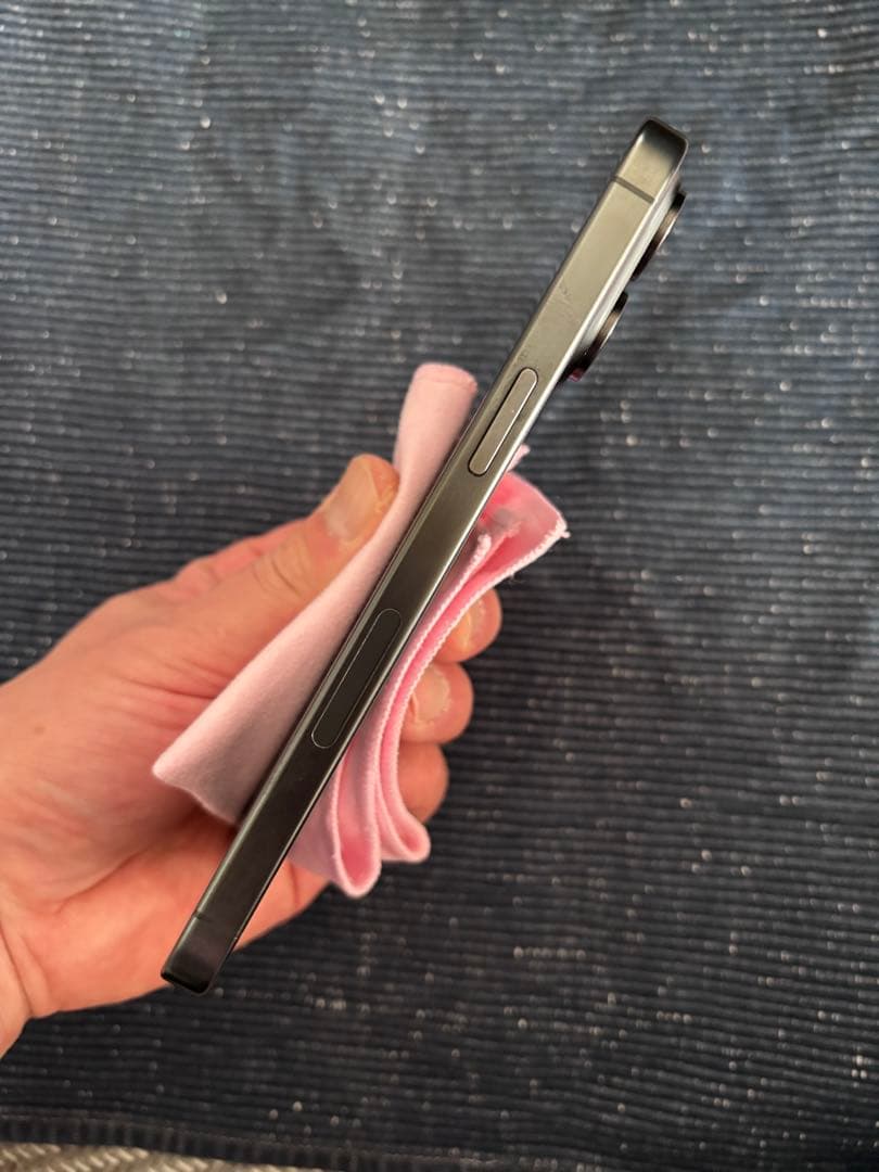 iPhone15 Pro Max 1TB 北米版 シャッター無音！黒⑧