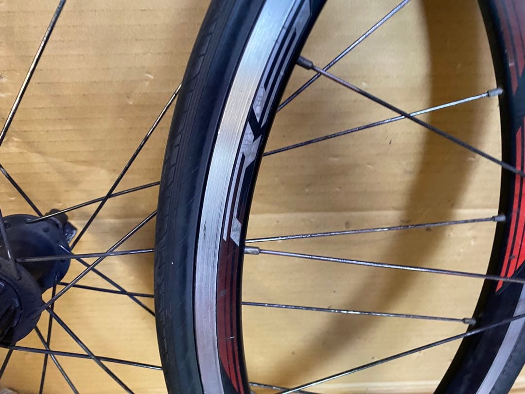 シマノ　WH-RS010 700C 前後セット