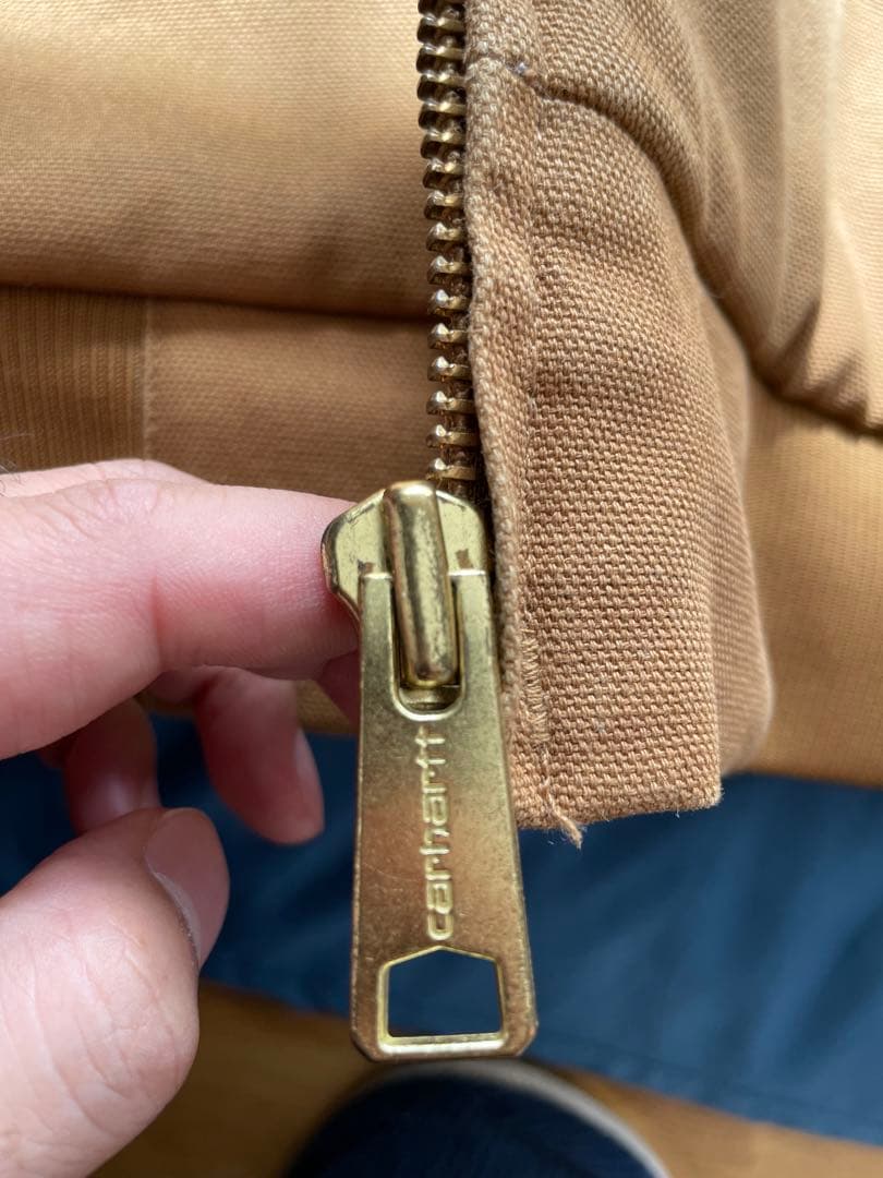 Carhartt wipアクティブジャケット ダックジャケット　ブラウン