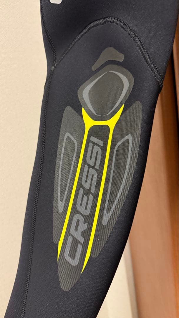 CRESSI クレッシー　ウェットスーツ5mm Casroro Mサイズ(M3)