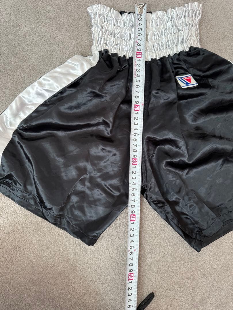 美品 Winning ウイニング ボクシング パンツ 黒 白ライン