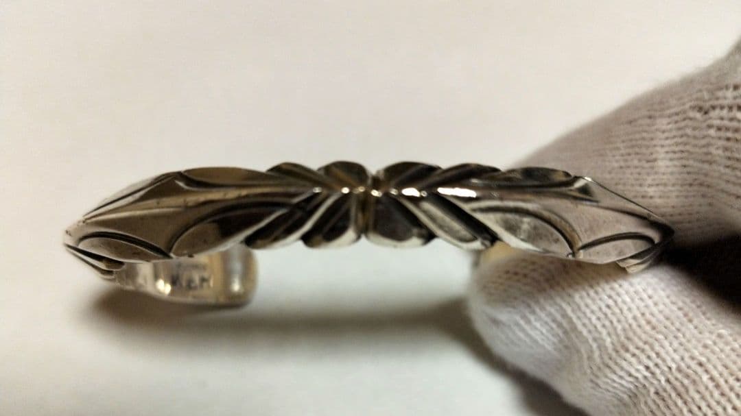 navajoヘンリーマリアーノバングル