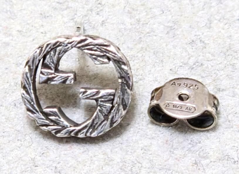 Gucciグッチ　インターロッキングダブルG　S925ピアス　片耳用　43010