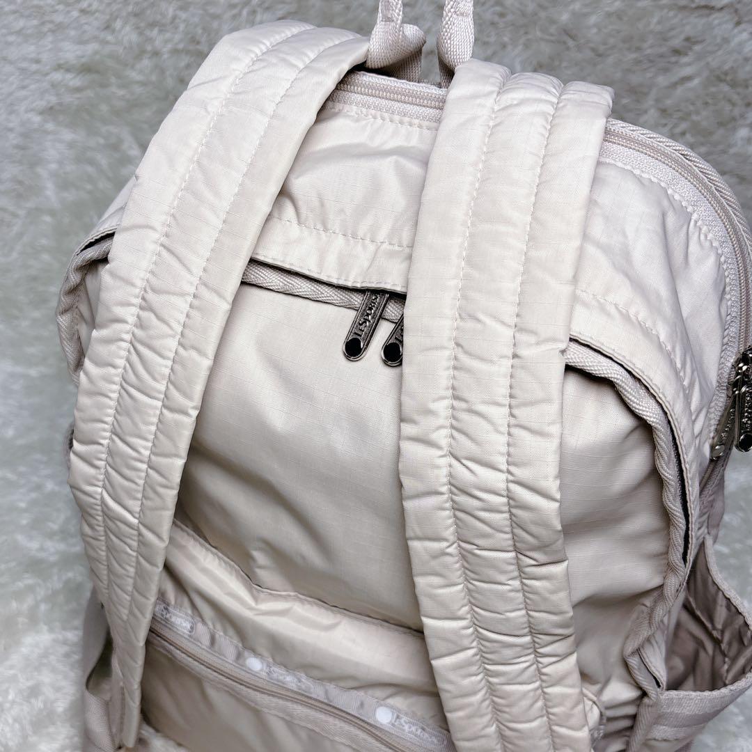 未使用品 LeSportsac リュック バッグパック ナイロン A4対応 白系