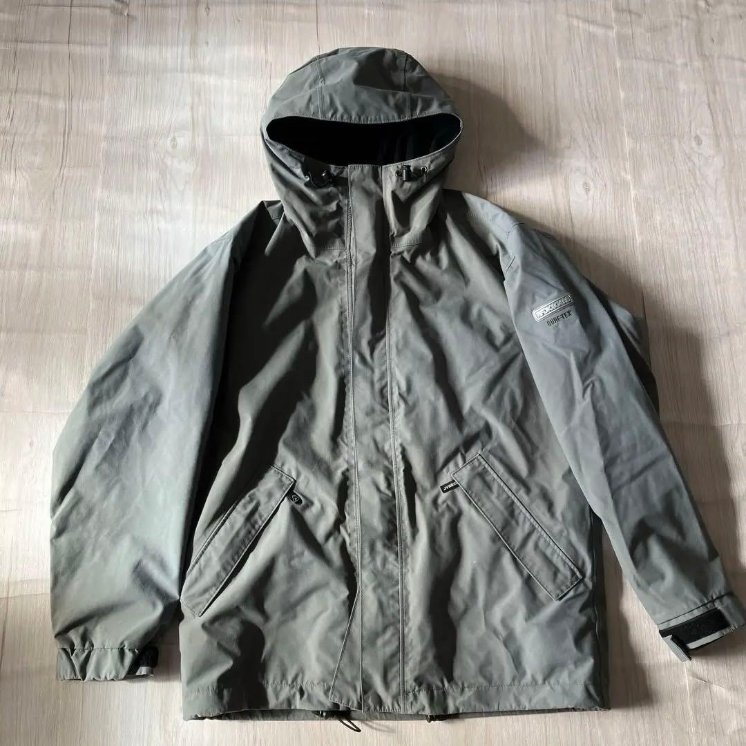 #J11✨AFDICEGEAR✨ゴアテックス✨スノボ ウェア 上M下L メンズ