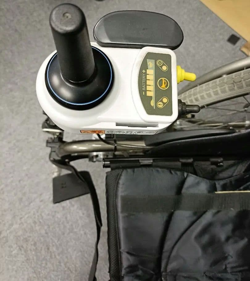 ヤマハ製　電動車いす