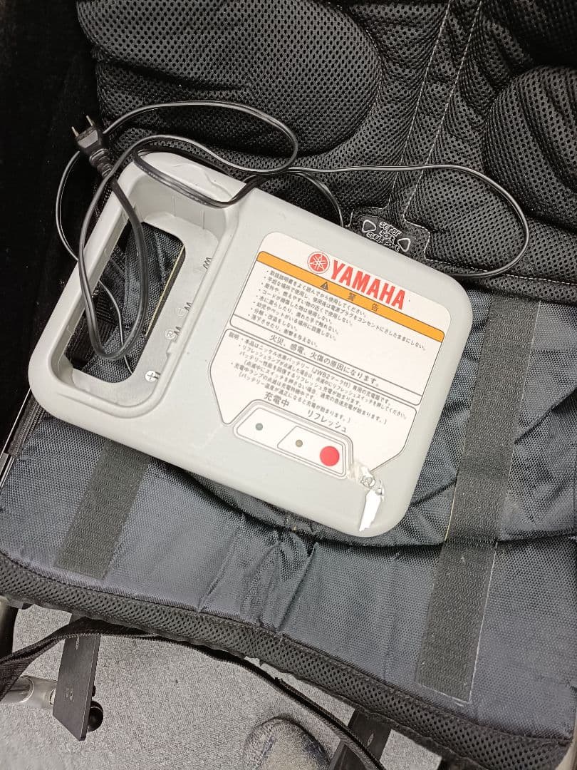 ヤマハ製　電動車いす