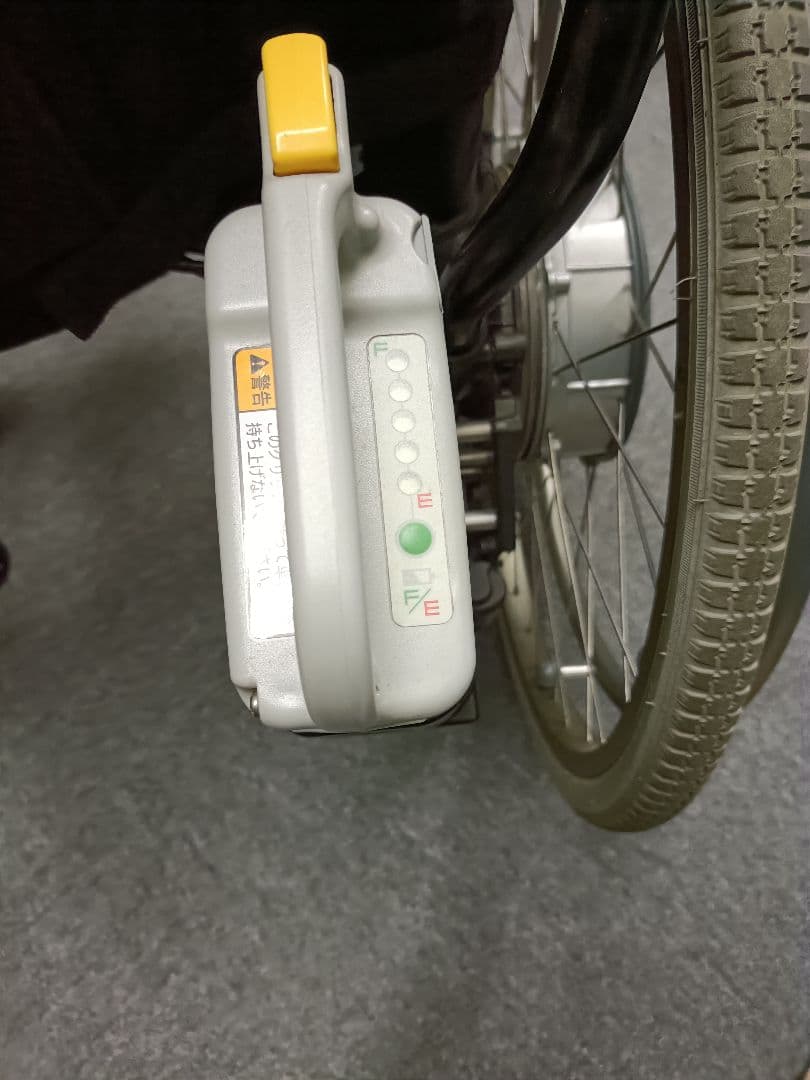 ヤマハ製　電動車いす
