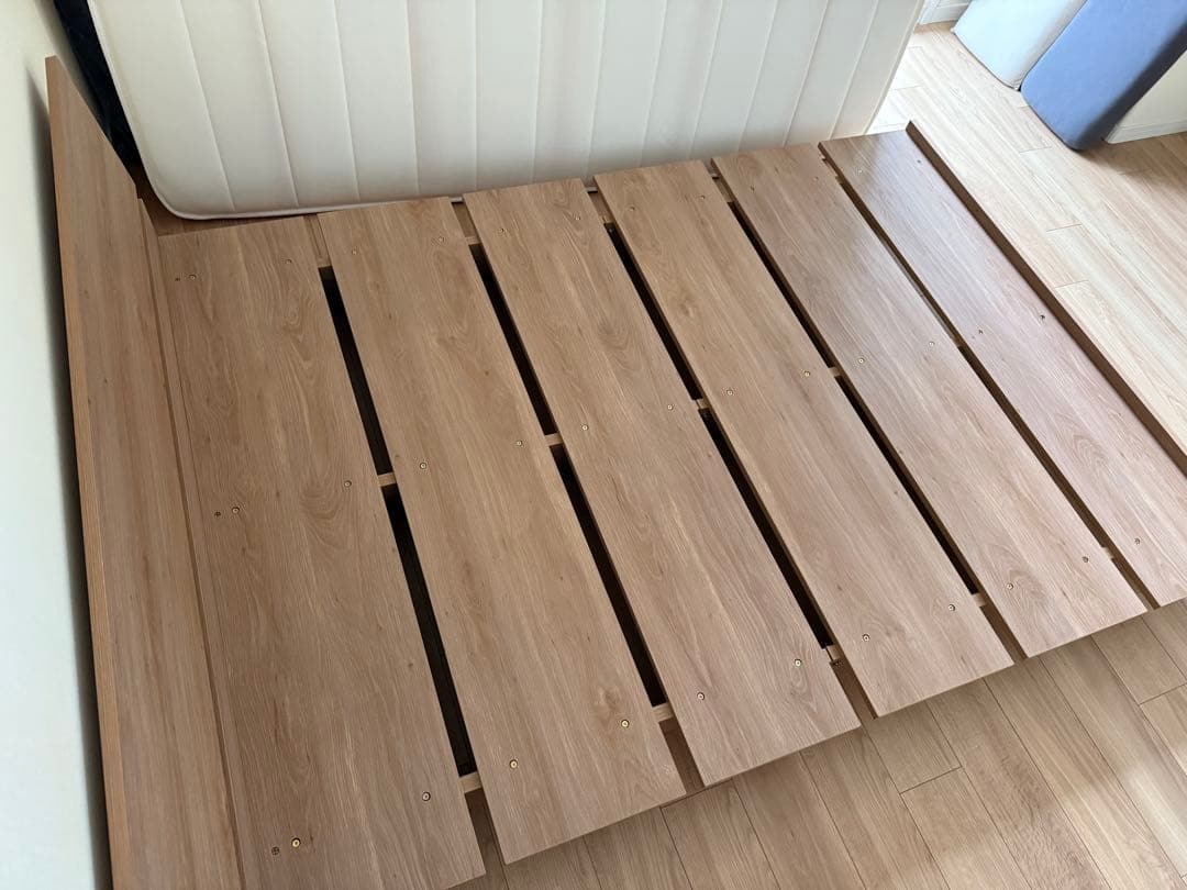 【だだだ】LOWYAベッドフレーム シャビーナチュラル セミダブル