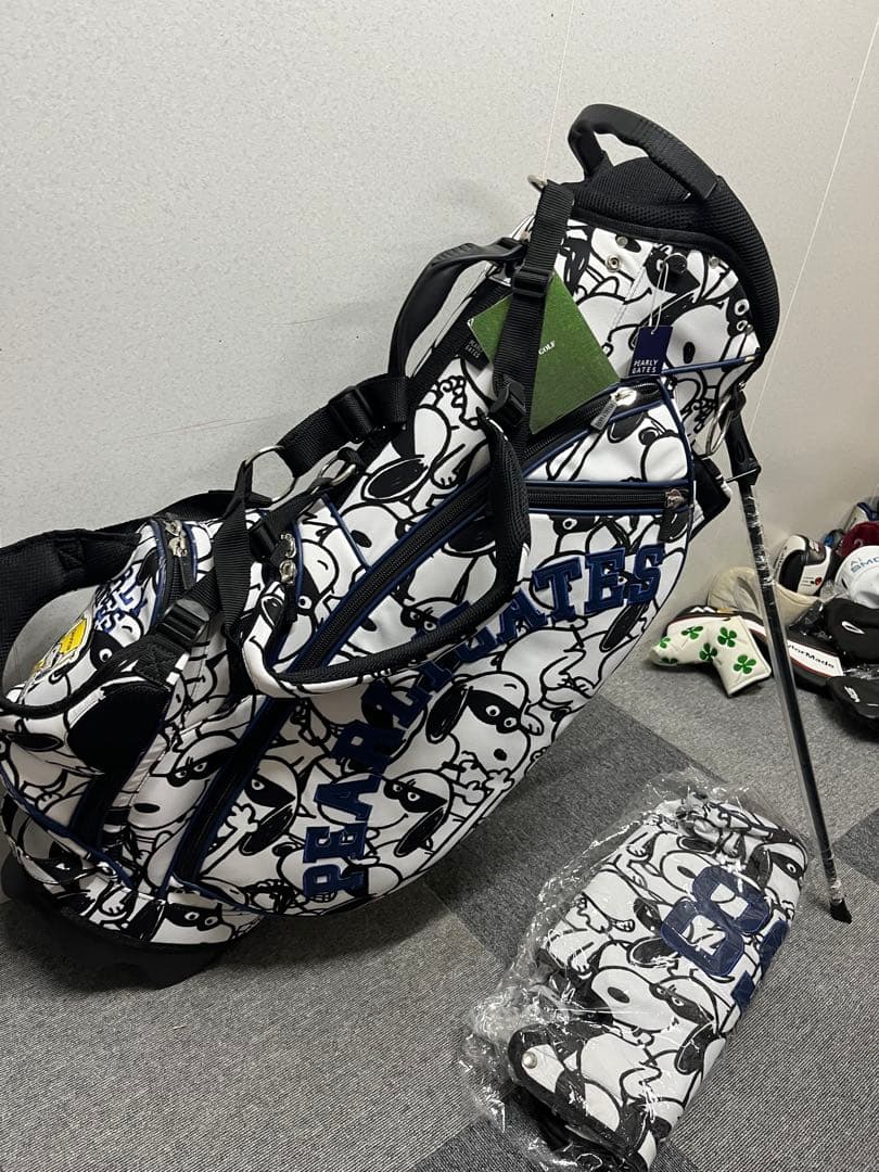 新品タグ付き パーリーゲイツ スヌーピー スタンド キャディバッグ