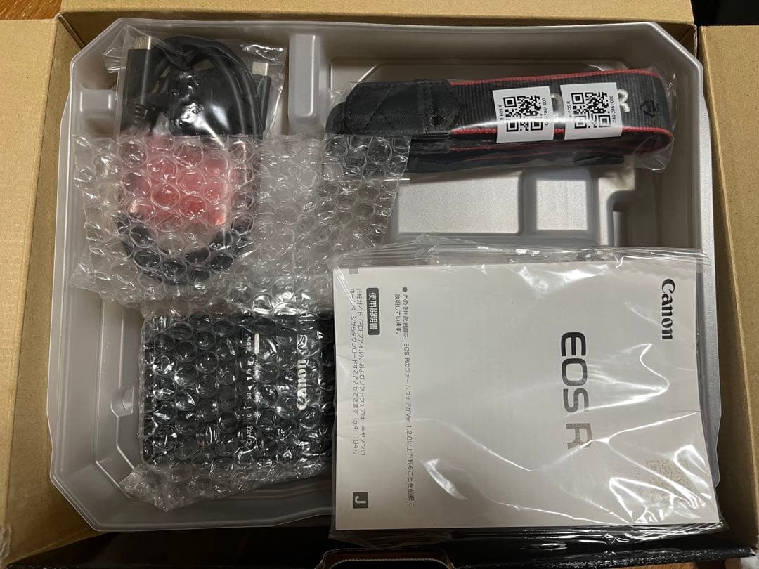 CANON EOS R ボディ 箱、付属品、おまけあり 1万ショット以下 - メルカリ