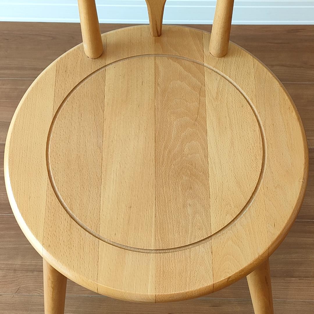 コイズミ　KOIZUMI　木製椅子　丸形　天然木　ダイニングチェア