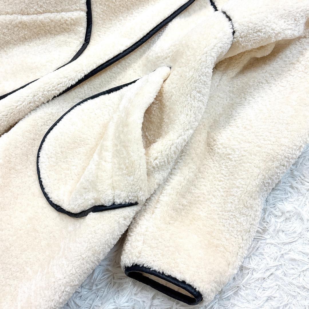 大人気カラー【未使用級極美品】ラリアムー パイピングロングボアコート アイボリー