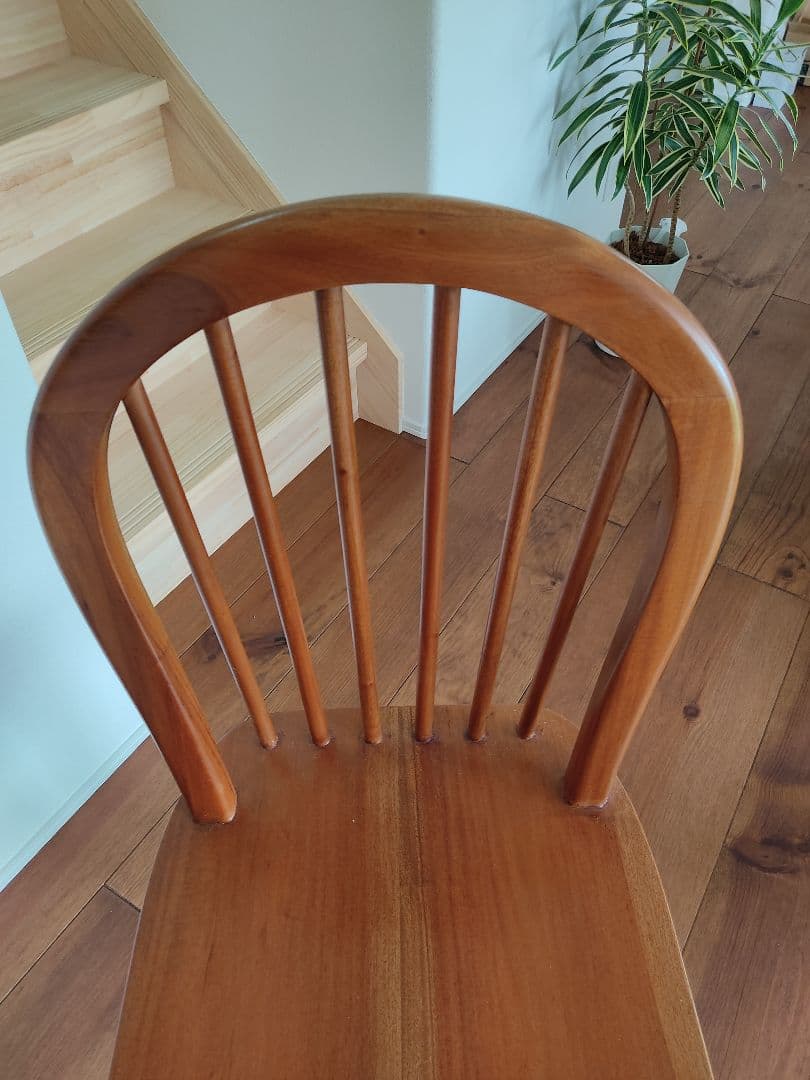 ダイニングチェアー　ウィンザーチェア　アンティーク椅子 ミナペルホネン好きさんへ