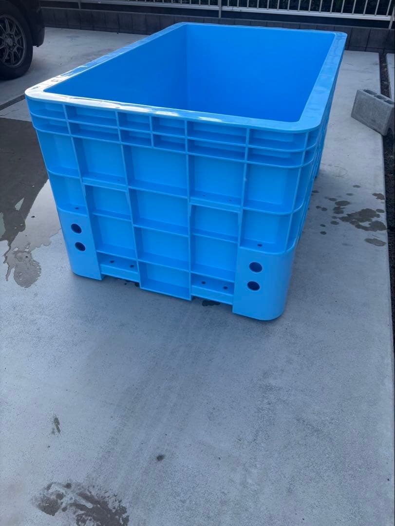 大型プラスチック水槽 ライトブルー - メルカリ
