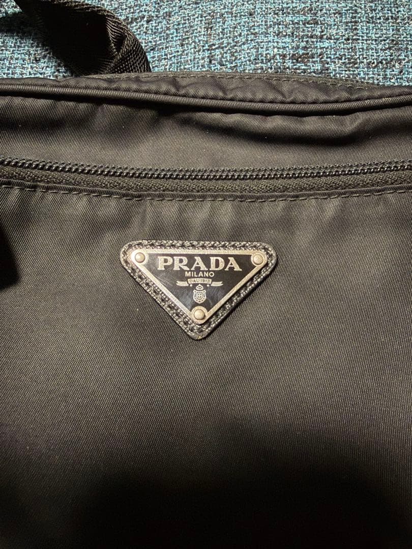 prada ショルダーバック