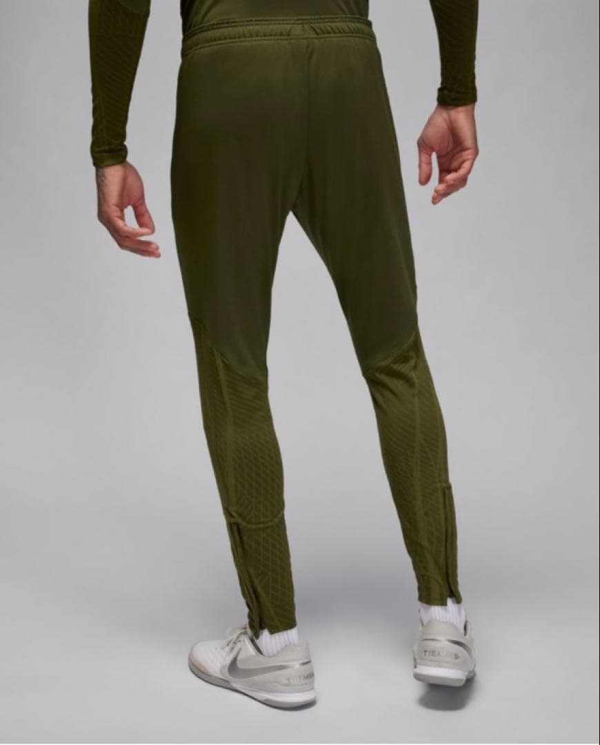 新品未使用タグ　パリ サンジェルマン PSG ストライク　上下　セットアップ　M