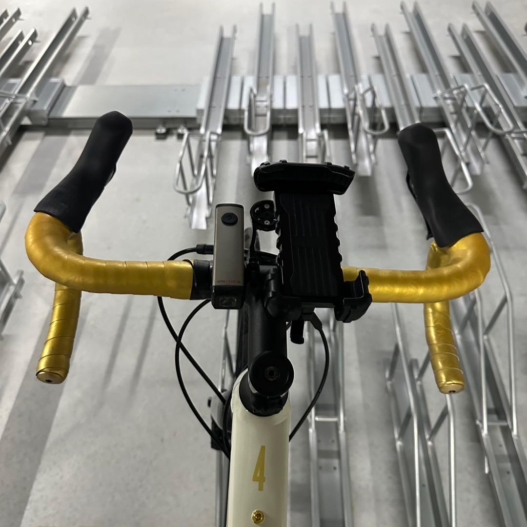 Trek ロードバイク ホワイト/ゴールド - メルカリ