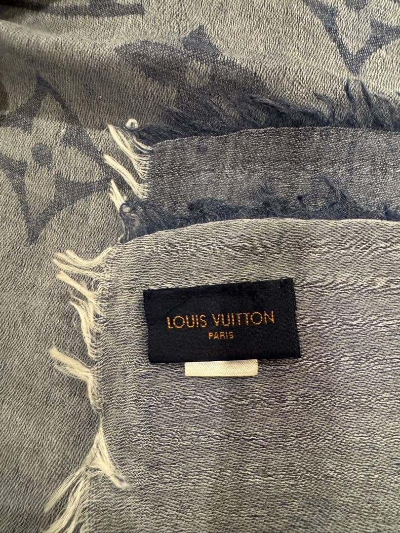 LOUIS VUITTON ビッグロゴストール