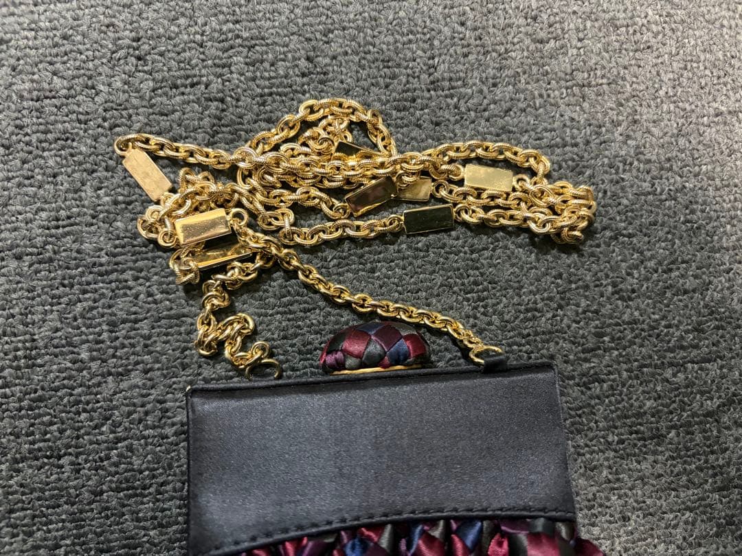 ボッテガヴェネタ イントレチャート　がま口チェーンショルダーバッグ