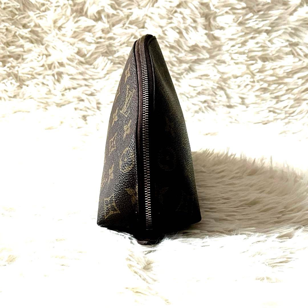 美品　ルイヴィトン モノグラム 大きめサイズ　ポーチ ドゥミロンド ベタ除去済み