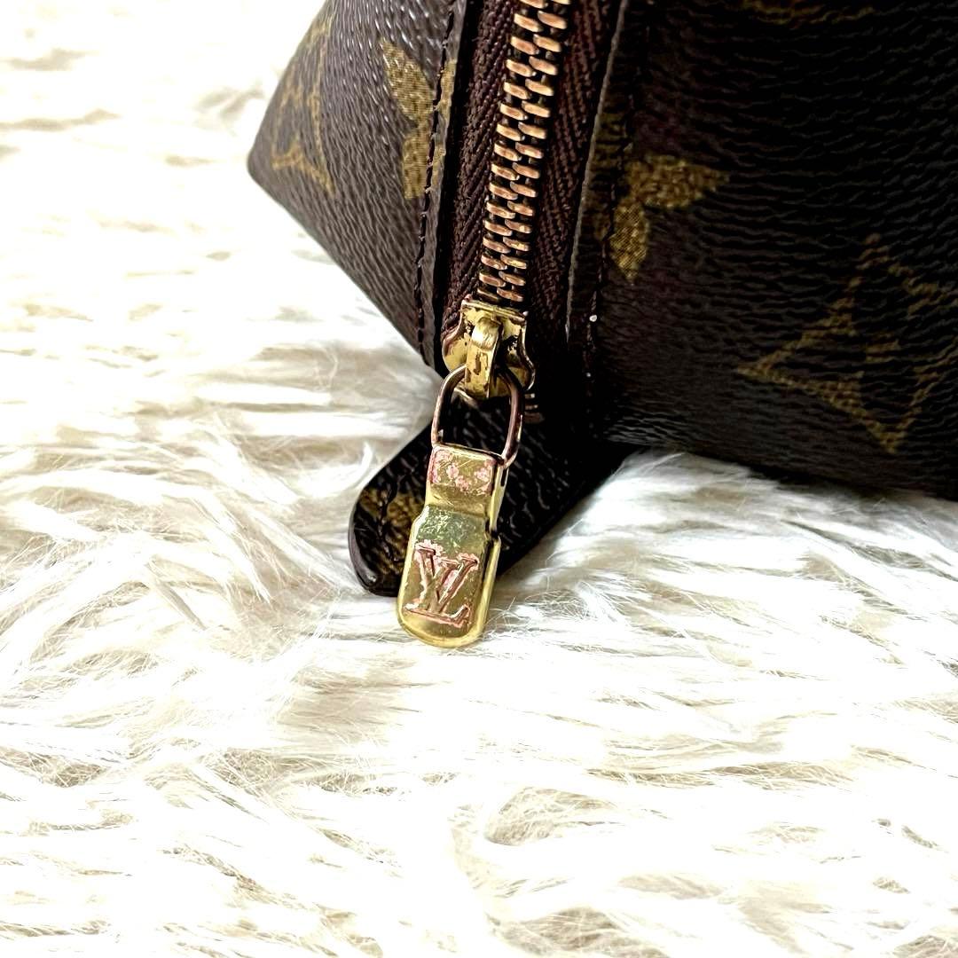 美品　ルイヴィトン モノグラム 大きめサイズ　ポーチ ドゥミロンド ベタ除去済み