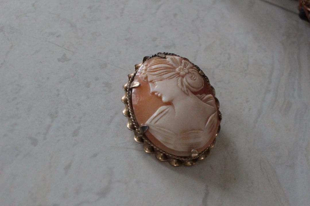 【E】アンティークシェルカメオブローチ
