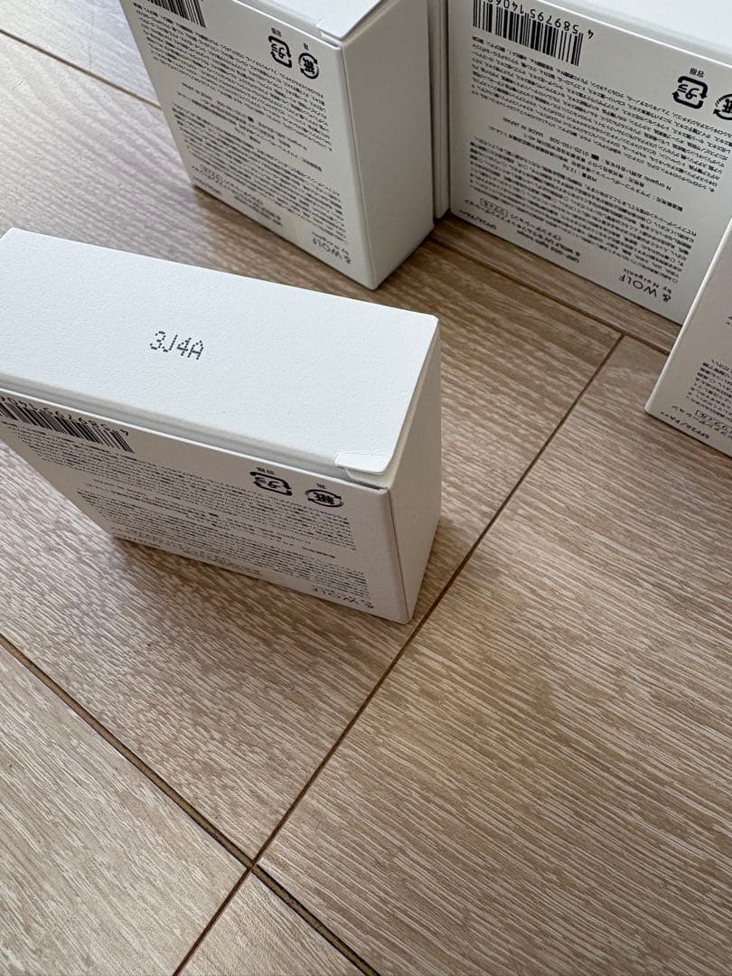 & WOLF リキッドファンデーション リフィル