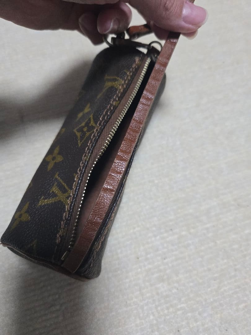Louis Vuitton モノグラム ポーチ　パピヨン