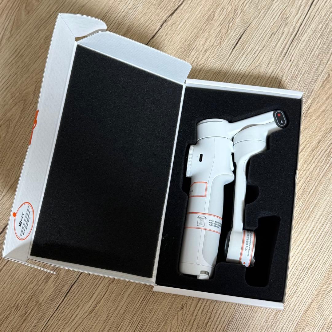 雫*様 Insta360 Flow 2 Pro スタビライザー