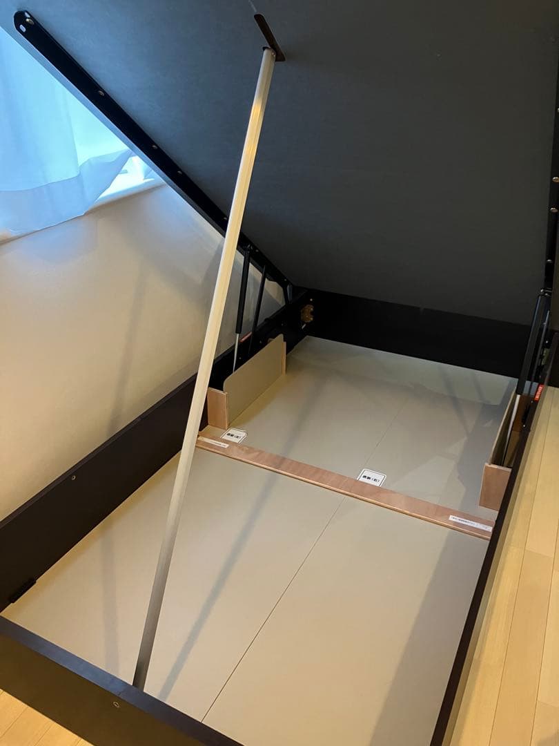 ニトリ／セミダブルベッドフレーム(OPグランCタテ 浅型/DBR)