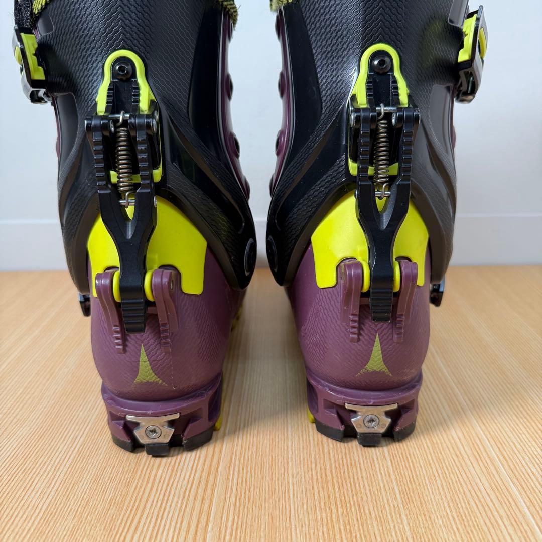 専用 スキーブーツ/BACKLAND スキーブーツ/アトミック