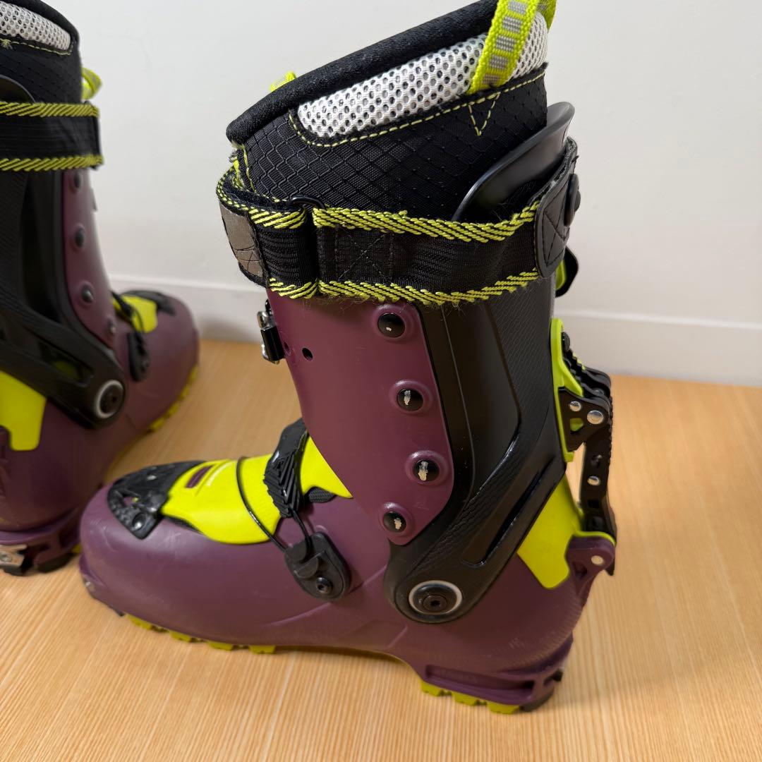 専用 スキーブーツ/BACKLAND スキーブーツ/アトミック