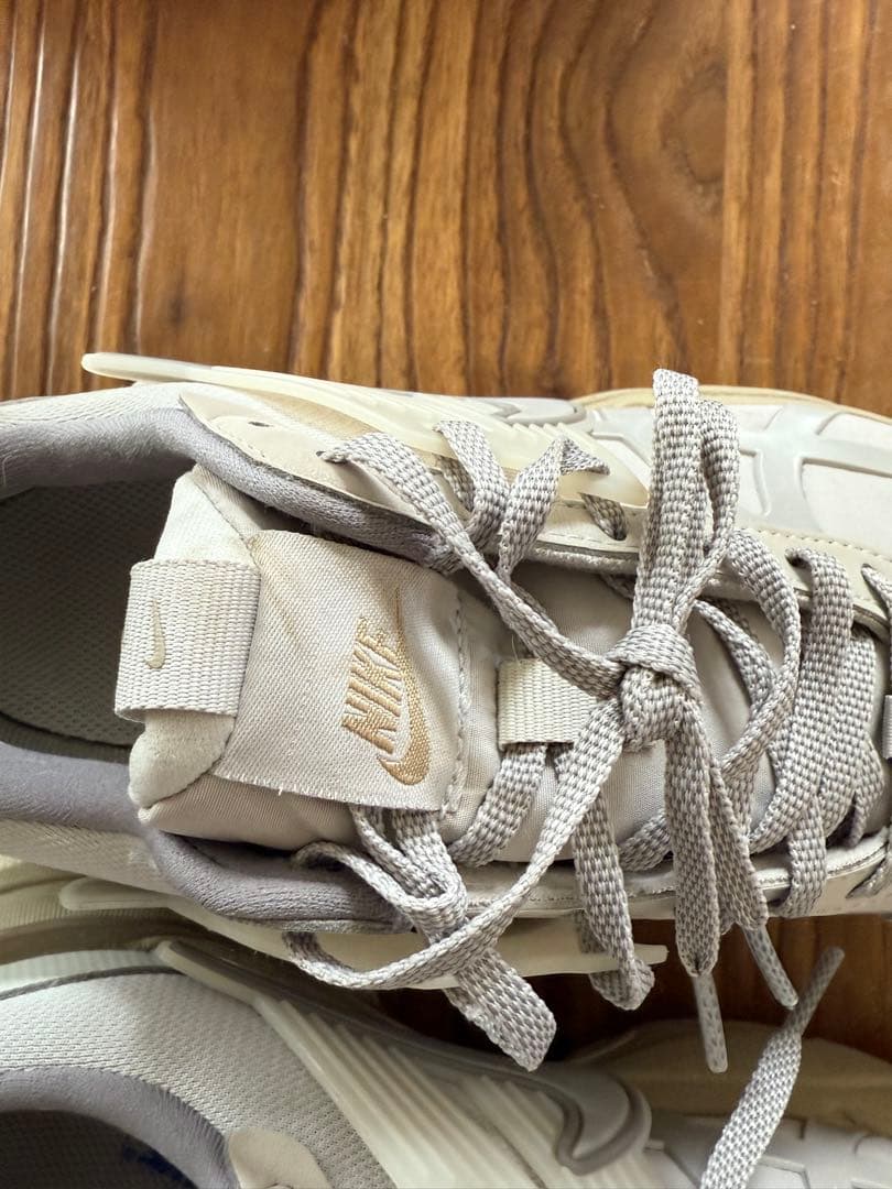 靴 W NIKE V2K RUN GTX 23.5cm