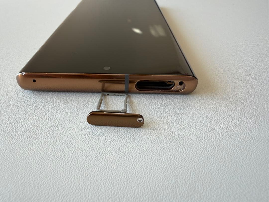 スマートフォン本体 F52A 5G smartphone