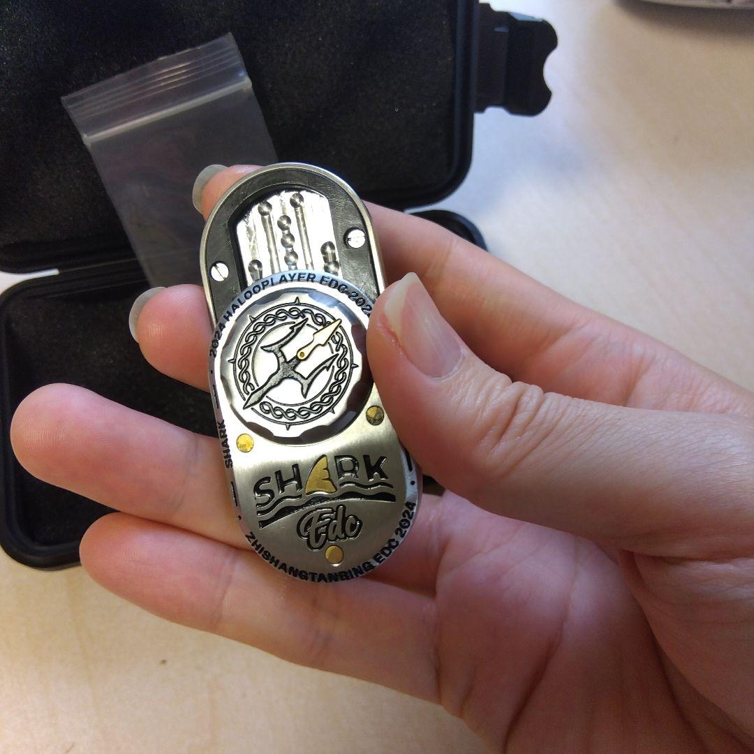 Haloo Playerのシャーク＋マグネットフィジェットスライダー