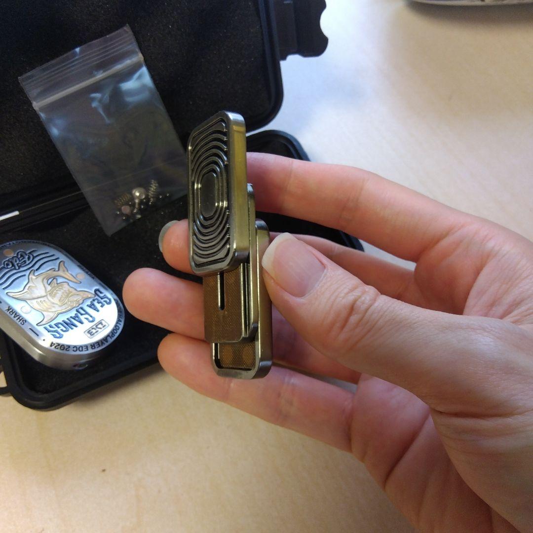 Haloo Playerのシャーク＋マグネットフィジェットスライダー