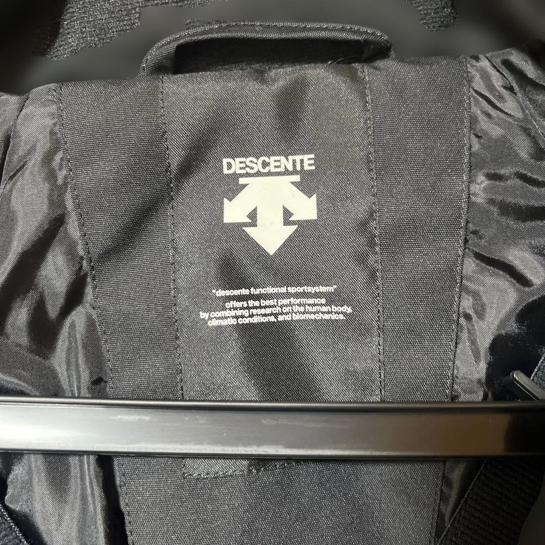 デサント　スキーウェア　上下　Lサイズ　セットアップ　ボードウェア