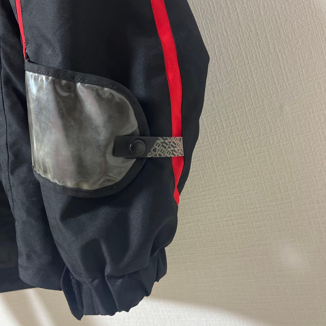 デサント　スキーウェア　上下　Lサイズ　セットアップ　ボードウェア