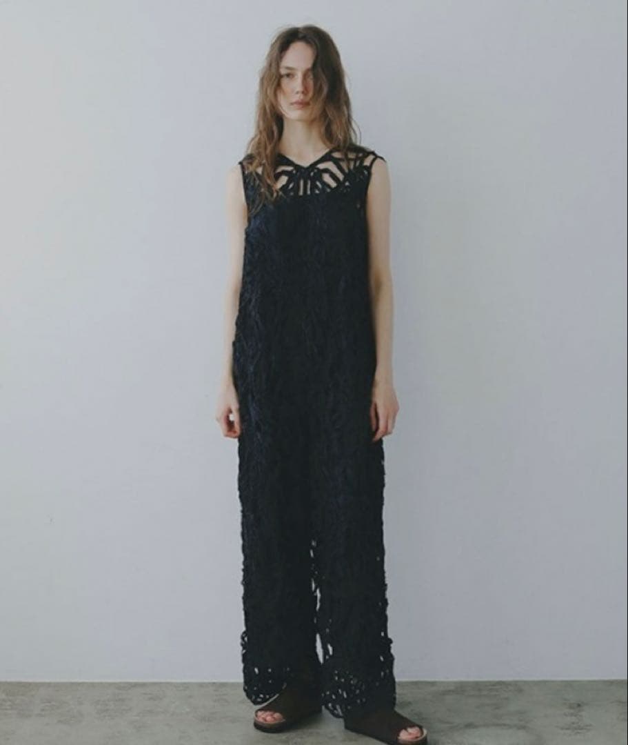 ETRE TOKYO ブレードパターンノースリーブオールインワン