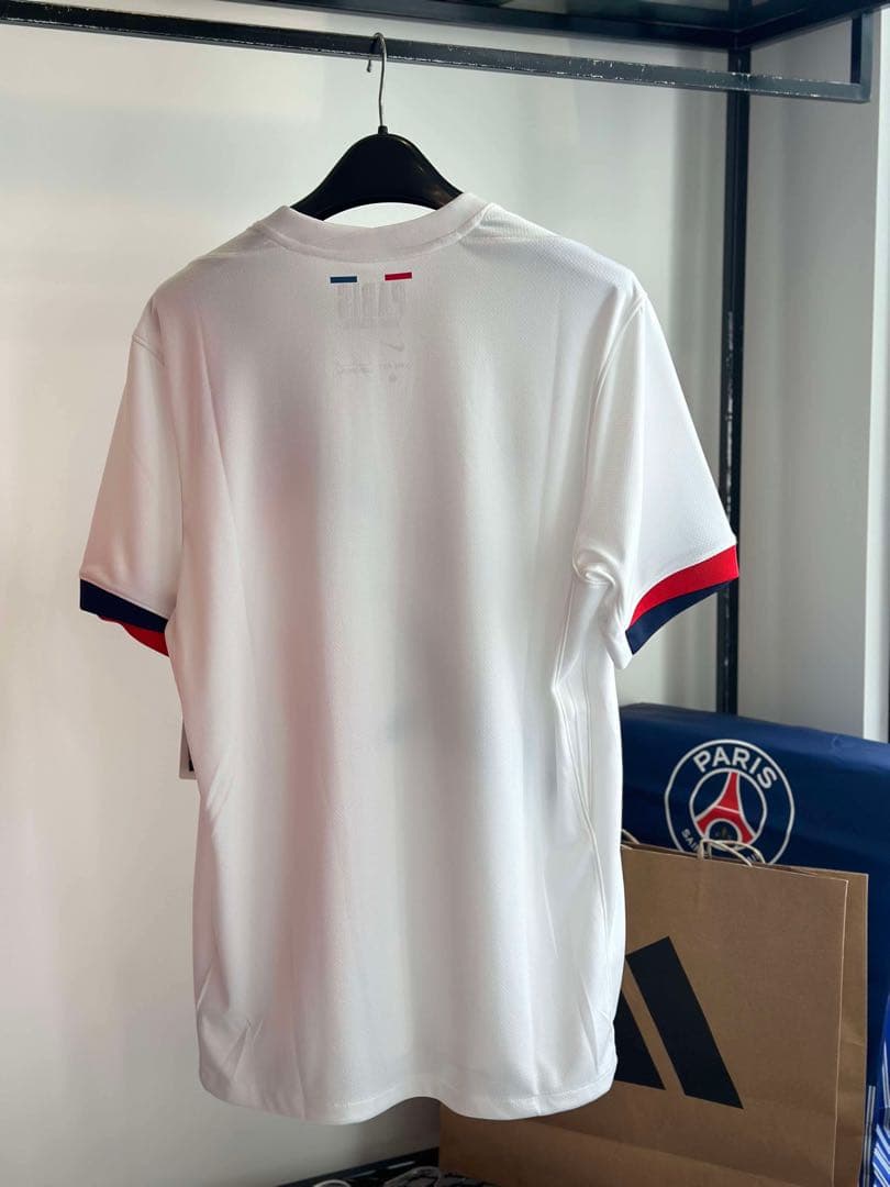Nike Paris Saint-Germain シャツ