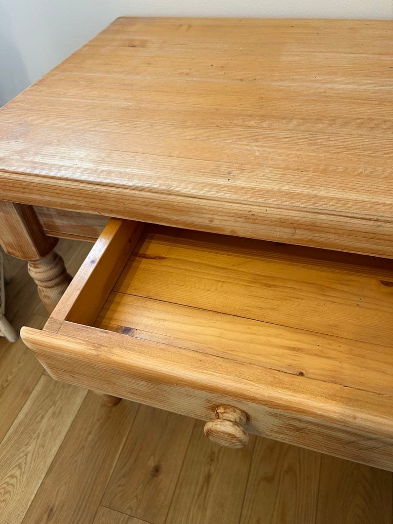 アンティークテーブル