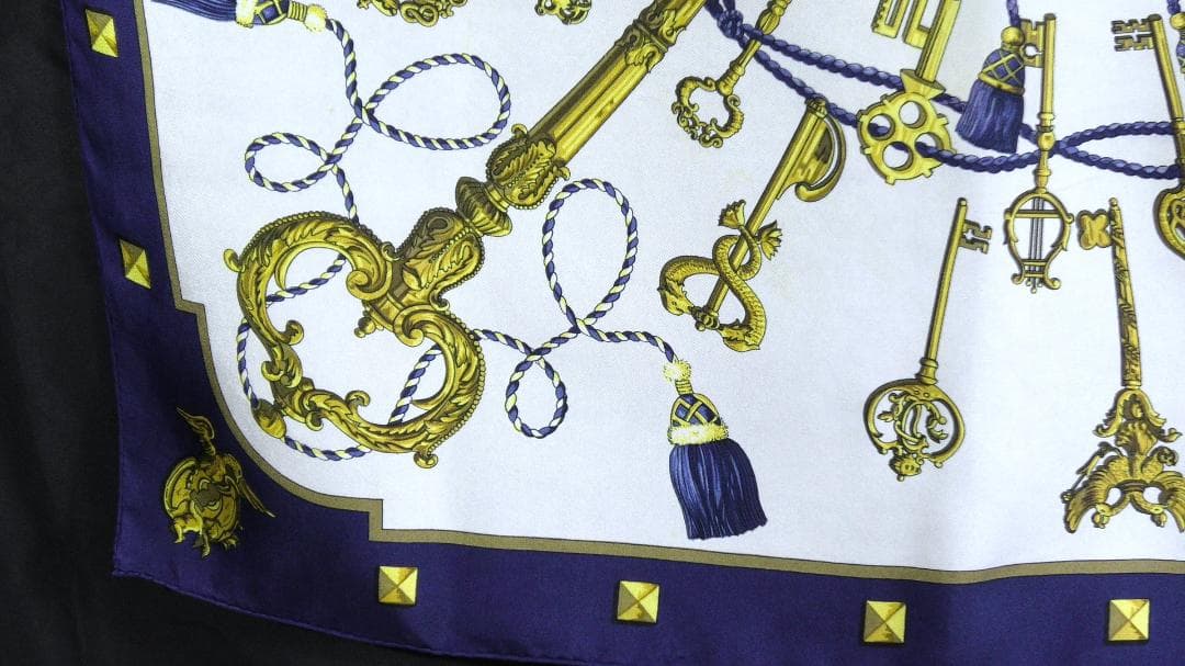 HERMES エルメス　大判スカーフ　カレ90　 D434