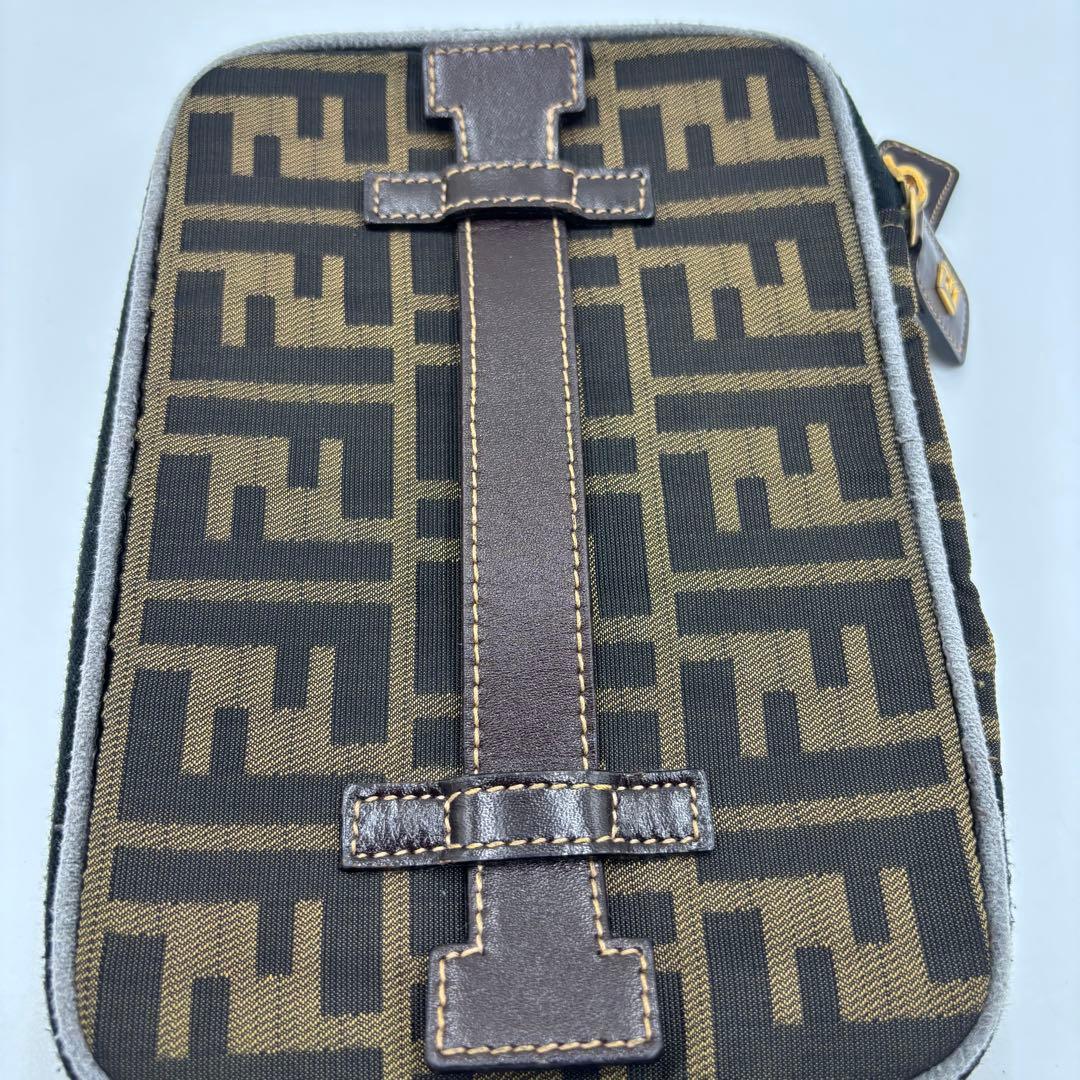 FENDIフェンディ ズッカ柄 バニティバッグ キャンバス ポーチ 折り畳み可