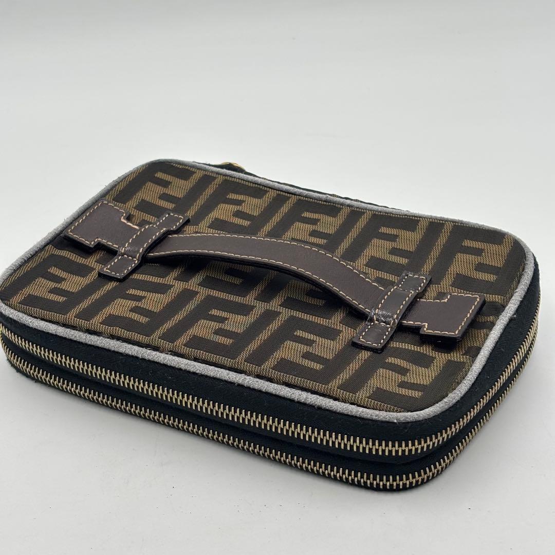 FENDIフェンディ ズッカ柄 バニティバッグ キャンバス ポーチ 折り畳み可