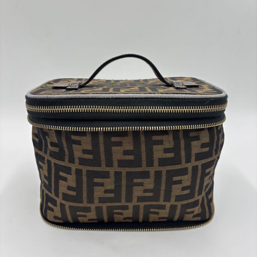 FENDIフェンディ ズッカ柄 バニティバッグ キャンバス ポーチ 折り畳み可