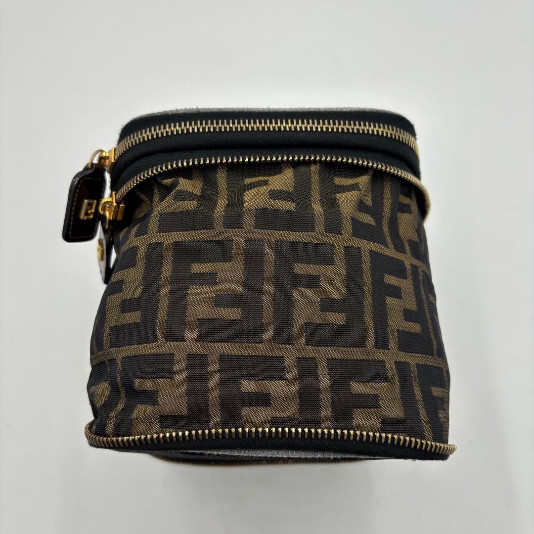 FENDIフェンディ ズッカ柄 バニティバッグ キャンバス ポーチ 折り畳み可