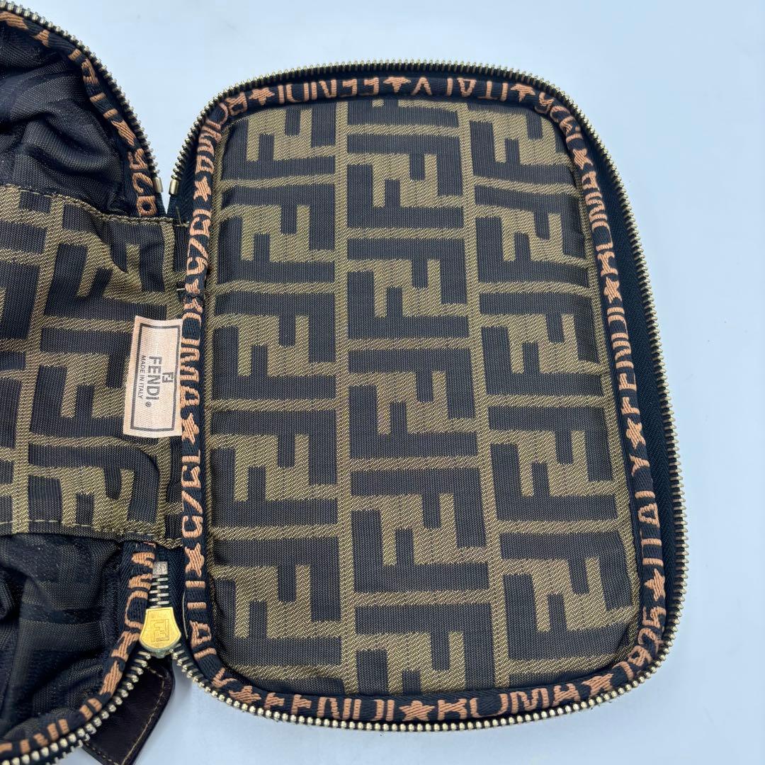 FENDIフェンディ ズッカ柄 バニティバッグ キャンバス ポーチ 折り畳み可